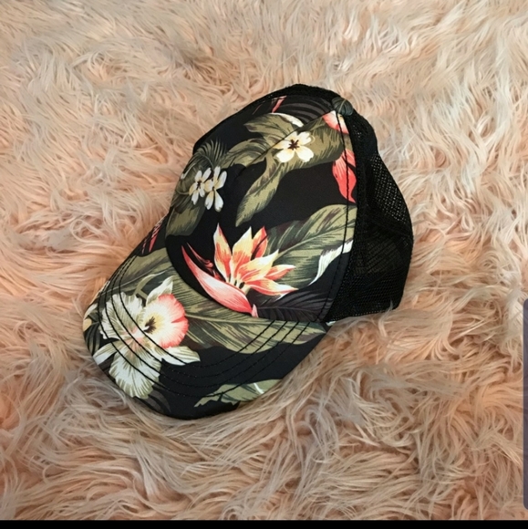 billabong floral hat